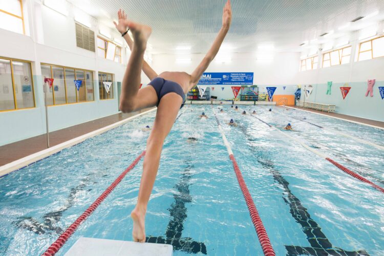 Estudo prévio da nova piscina da Marinha Grande prevê valorização de vidro e madeira