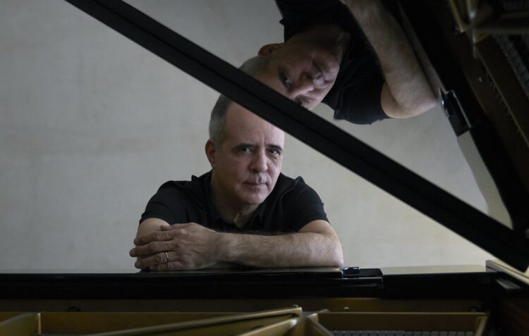 Bilhetes à venda para concerto de Rodrigo Leão no Castelo de Leiria