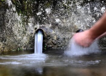 Captação particular ligada à rede pública contaminou água em Famalicão da Nazaré