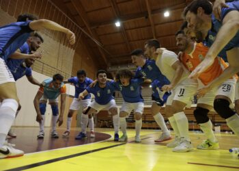 Amarense faz a festa e sobe à 1.ª Divisão de futsal