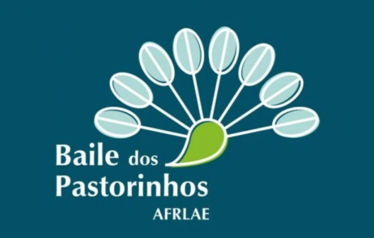 Baile dos Pastorinhos já soma mil pessoas a dançar o cancioneiro tradicional