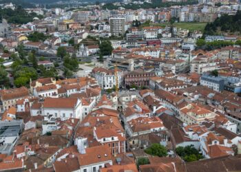 Covid-19: Há um óbito a lamentar. Desde 28 de Abril que não morria ninguém no distrito de Leiria por infecção por SARS-CoV-2