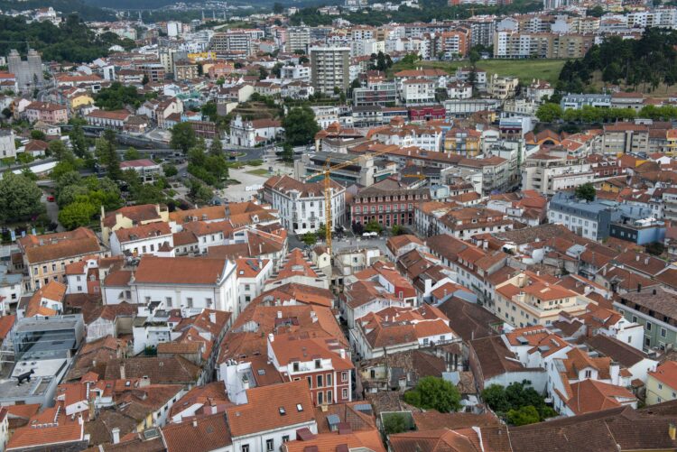 Covid-19: Há um óbito a lamentar. Desde 28 de Abril que não morria ninguém no distrito de Leiria por infecção por SARS-CoV-2