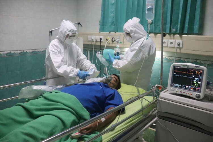 Politécnico de Leiria, Iberomoldes e Universidade de Coimbra desenvolveram equipamento de protecção contra contaminação biológica
