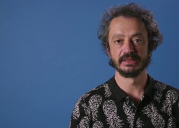 Livraria Arquivo sopra 43 velas com histórias, música, poesia e conversa com Eduardo Sá