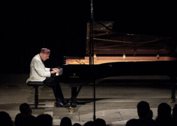 SIPO celebra bodas de prata com pianistas de renome e 12 pianos espalhados por Óbidos