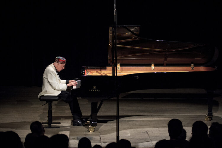SIPO celebra bodas de prata com pianistas de renome e 12 pianos espalhados por Óbidos