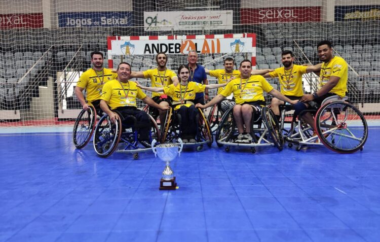 APD Leiria é campeã nacional de andebol