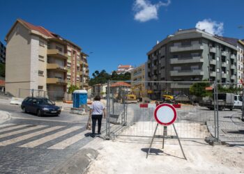 Requalificação de avenidas faz derrapar contas e paciência dos moradores