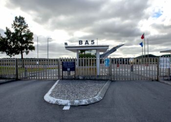 Amianto vai ser removido de edifícios da base aérea de Monte Real
