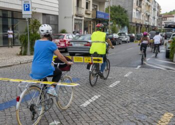 Vigília em Leiria sensibiliza para a convivência “harmoniosa” entre automóvel e bicicleta