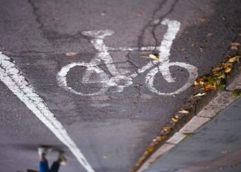 Vigília no Largo do Papa para homeagear os ciclistas que perderam a vida, vítimas da sinistralidade rodoviária