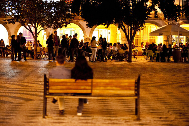 Bares de Leiria estarão a violar horário de encerramento