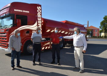 Potência de 580 cavalos e capacidade de 32 mil litros. Eis a mais recente aquisição dos Bombeiros Voluntários da Marinha Grande