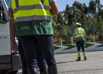 Treze pessoas detidas em flagrante pela GNR de Leiria