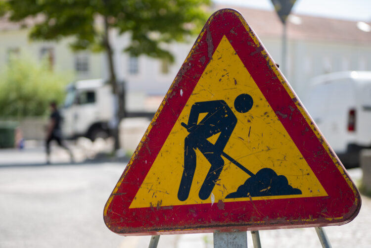 Preços “irreais” deixam concursos de obras públicas sem concorrentes