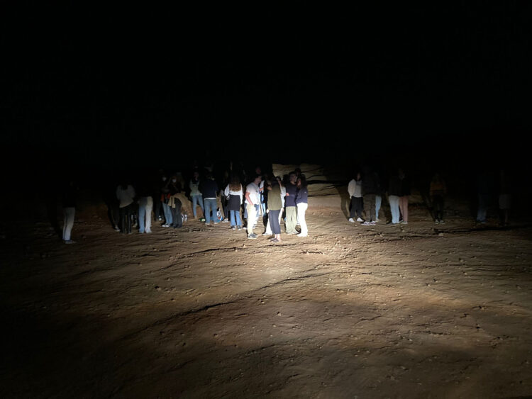 Noite: Polícia Marítima dispersa ajuntamentos com 125 jovens em Alcobaça e Nazaré