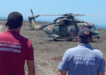 Resgatada mulher que caiu ao mar nas Berlengas