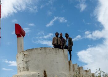 Sugestões para o fim-de-semana: Isto não é um arraial de Verão, Ninfas na nascente do Lis e muito, muito teatro