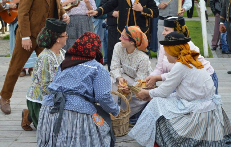 Seminário promove dança tradicional e popular
