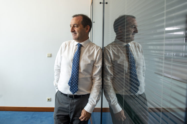 Anos de entrega a esculpir a democracia