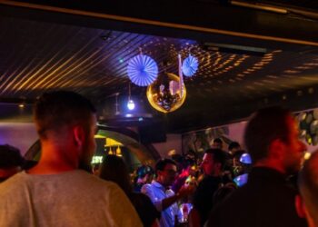 Covid-19: Bares e discotecas podem reabrir a partir de 1 de Outubro