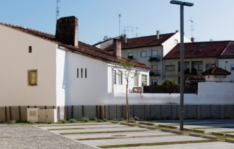 Centro histórico de Pombal ganha duas dezenas de lugares de estacionamento