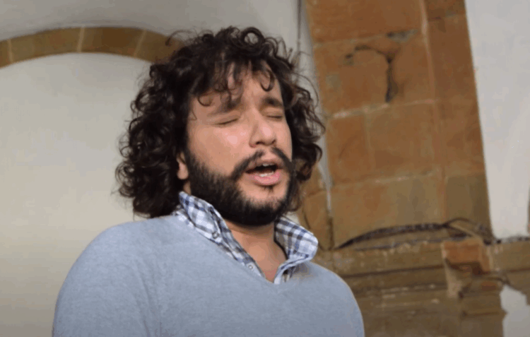 João Paulo Ferreira: a voz que encanta turistas em Alcobaça