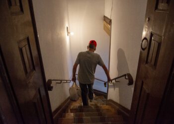 Segurança Social diligencia “solução” para pessoas em casa sem condições