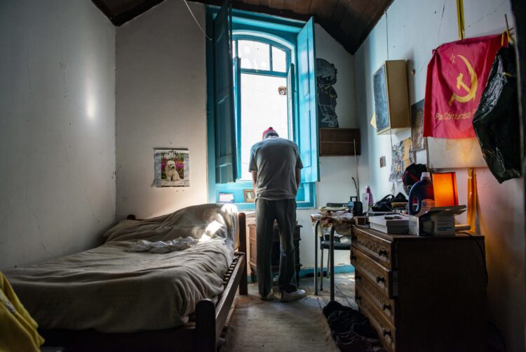 Segurança Social paga quartos em edifício degradado em Leiria
