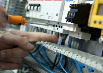 Avaria em sub-estação da e-redes provocou falhas de electricidade em Leiria