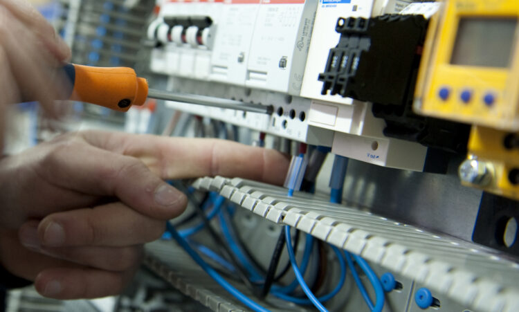 Avaria em sub-estação da e-redes provocou falhas de electricidade em Leiria