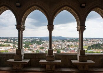 Covid-19: Casos activos com queda significativa em Leiria
