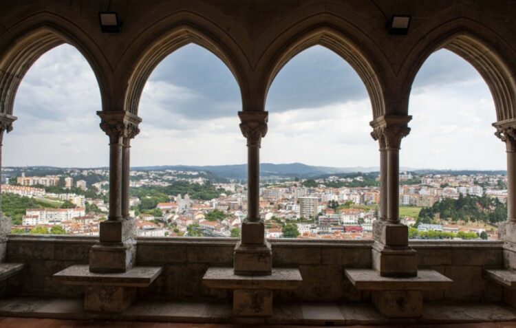Covid-19: Casos activos com queda significativa em Leiria