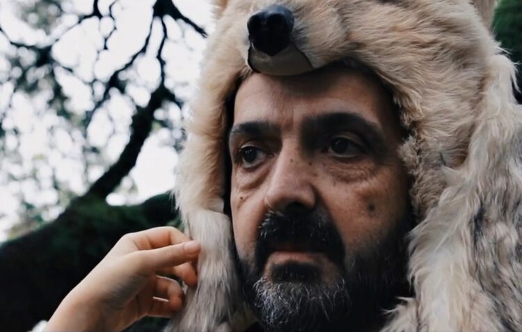 Lobo: um filme, um poeta pastor, uma cidade e três meios mistérios