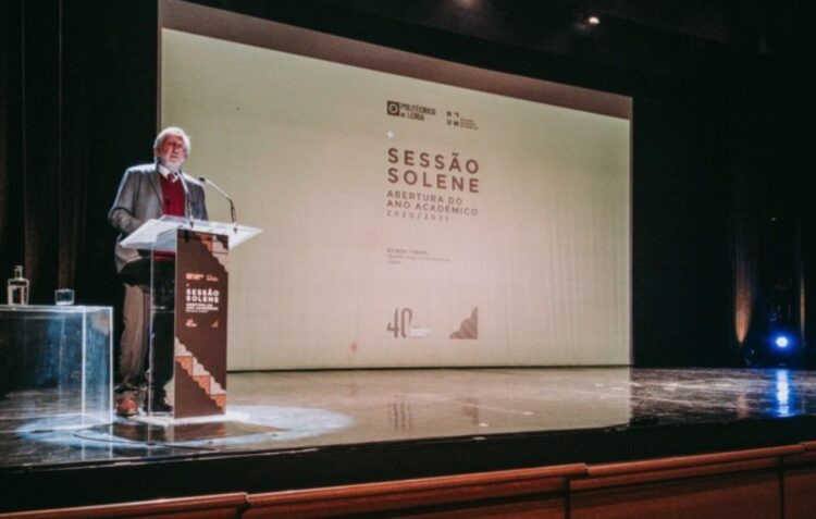 Antigo secretário de Estado do Ensino Superior Pedro Lourtie reeleito presidente do Conselho Geral do Politécnico