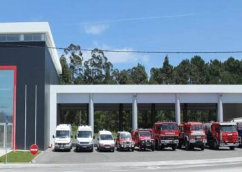 População manifesta-se pelos bombeiros e associação dos Cardosos
