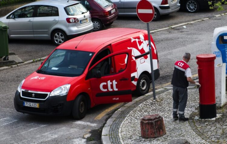 Carteiros da Marinha Grande avançam com greve parcial como alerta para falta de qualidade da distribuição