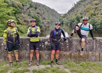 Mil e uma aventuras a pedalar dos quatro amigos da vida airada