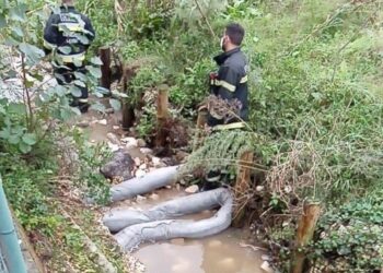 Incêndio em Marrazes: Colocadas barreiras  para conter escorrências de químicos