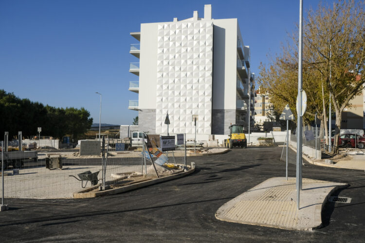 Bairro dos Capuchos, em Leiria, vai ganhar mais 67 lugares de estacionamento