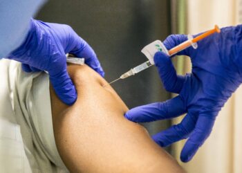 Auto-agendamento para as vacinas contra a gripe e contra a covid-19 a partir de terça-feira