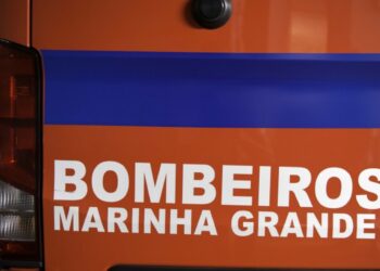 Experiência em sala de aula provoca três feridos leves