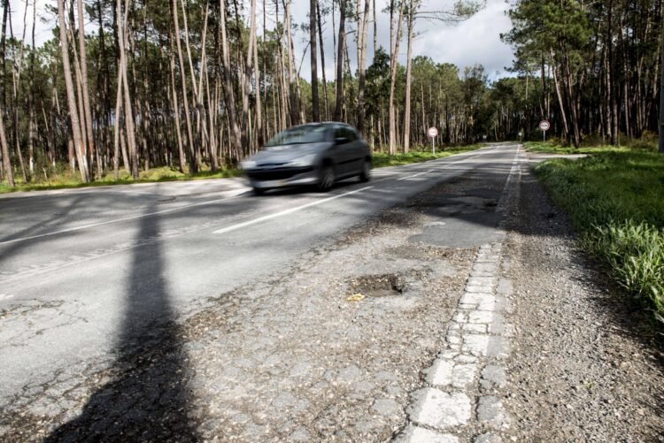 Leiria recebe 47 quilómetros de estradas nacionais e 2,7 ME para obras