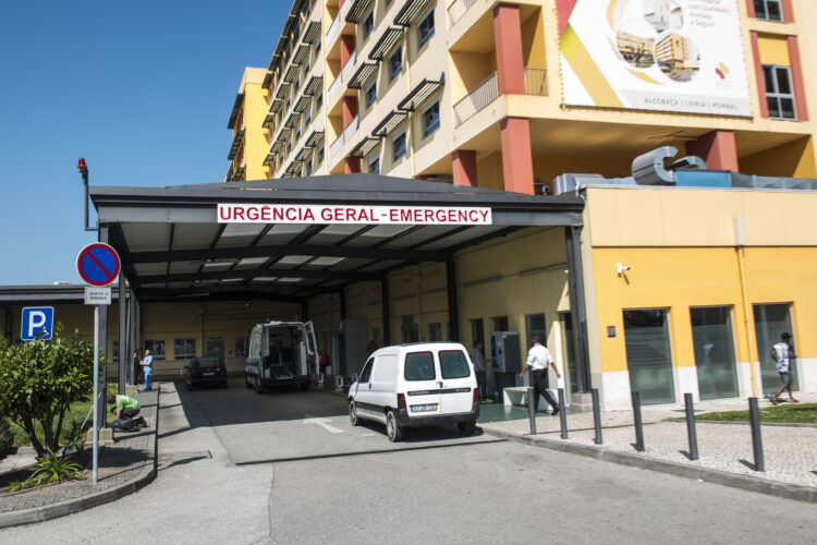 Covid-19: Surto no hospital de Leiria infectou 25 doentes