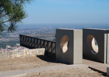Miradouro de Chão das Pias, uma “varanda” sobre Porto de Mós
