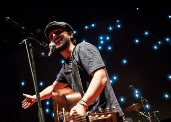 Lazyman: dois concertos do filho que a casa torna