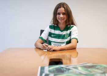 Matilde Nave é de Leiria, tem uns pés de ouro e assinou contrato com o Sporting