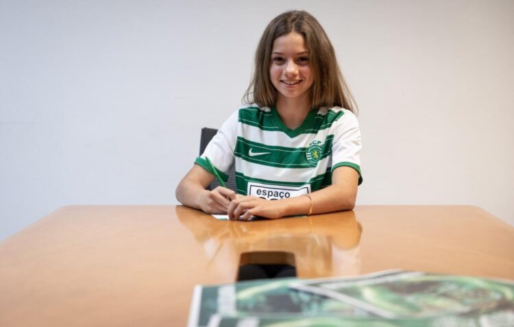 Matilde Nave é de Leiria, tem uns pés de ouro e assinou contrato com o Sporting