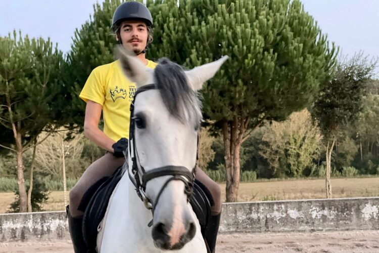 Atletas promovidos a pentatletas após a tão ansiada estreia no hipismo